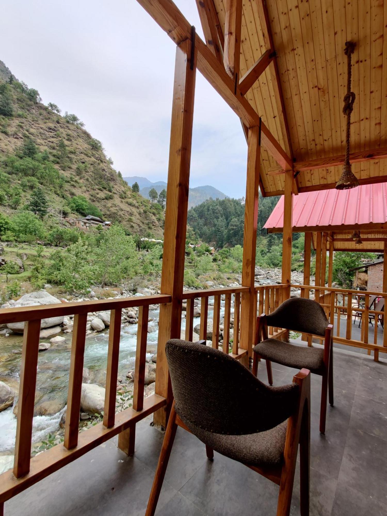 Offbeat Abodes - Tirthan Valley Banjār Екстериор снимка